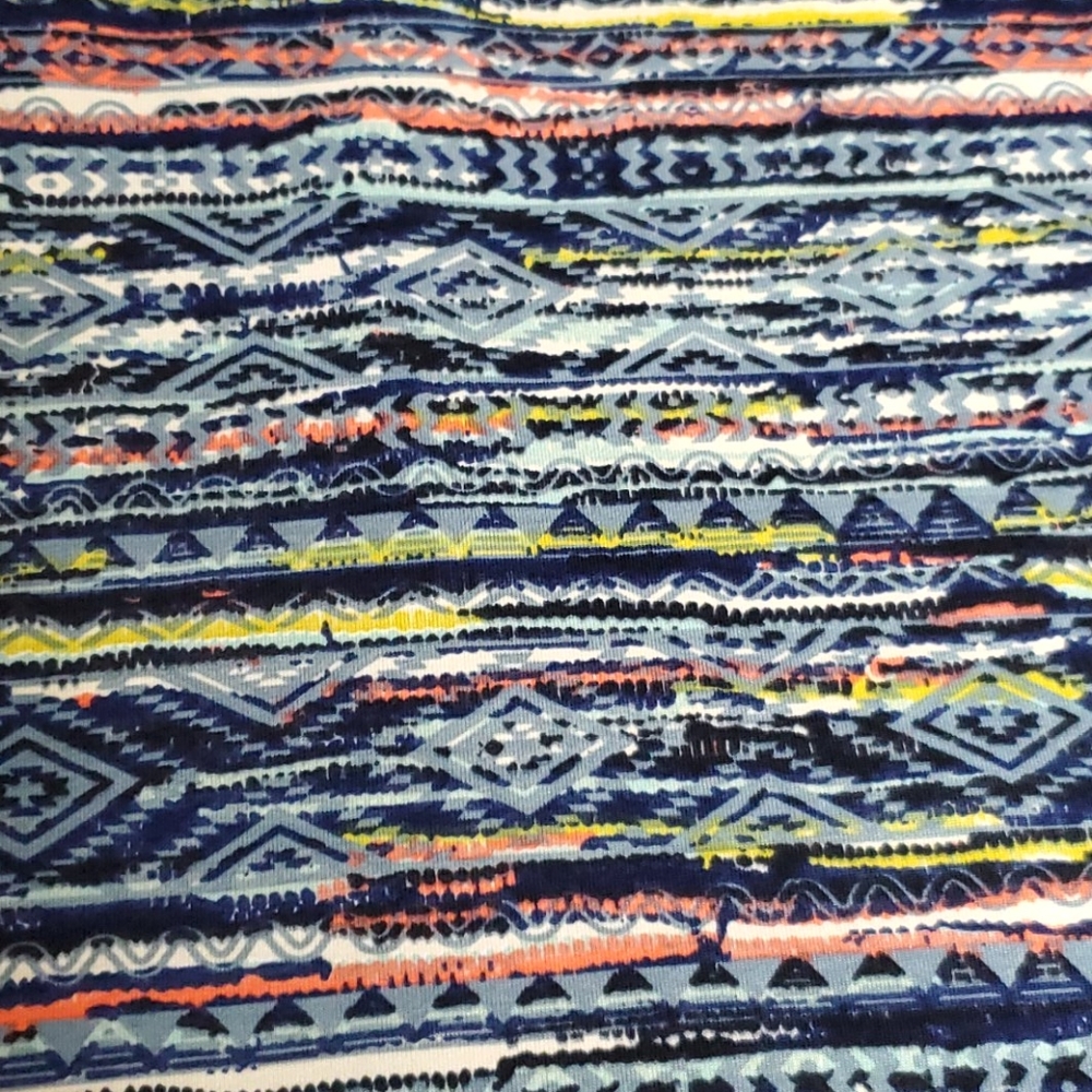 Lularoe Randy t - Picture 2 of 2